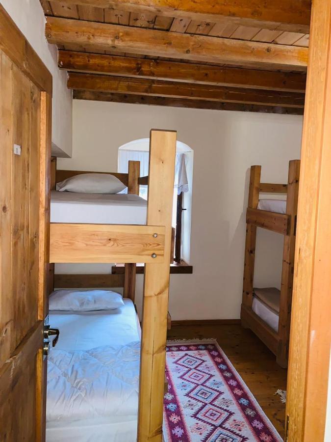 Guest House And Hostel Val-Mar ジロカストラ エクステリア 写真