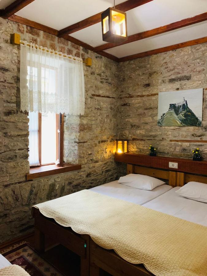 Guest House And Hostel Val-Mar ジロカストラ エクステリア 写真