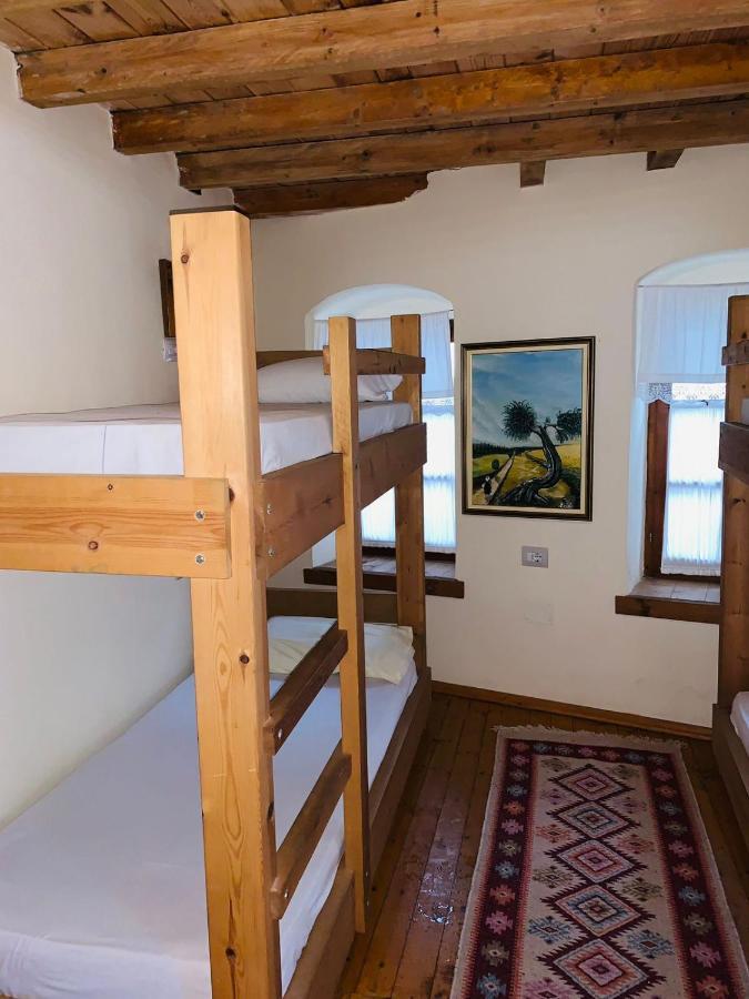 Guest House And Hostel Val-Mar ジロカストラ エクステリア 写真